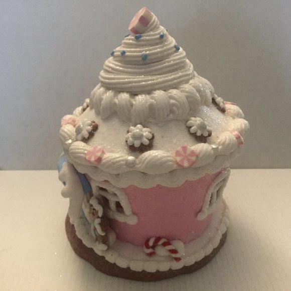 Lightup Holiday 6'' Decorative Candy House - Picture 6 of 10